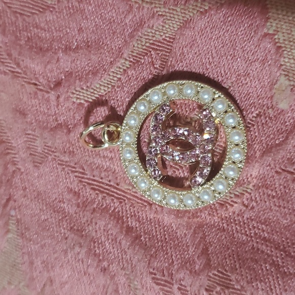 Chanel charm - Picture 2 of 3